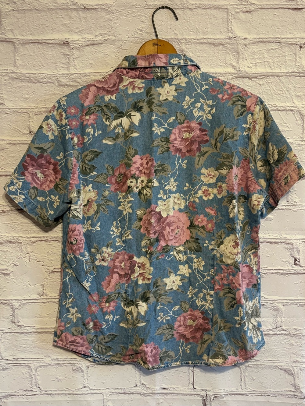 Vintage Lemon Grass Floral Denim Button-Down Shirt - Picture 6 of 6